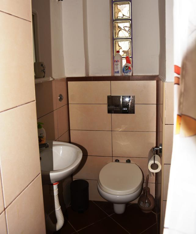 Cozy Downtown Apartment เบลเกรด ภายนอก รูปภาพ