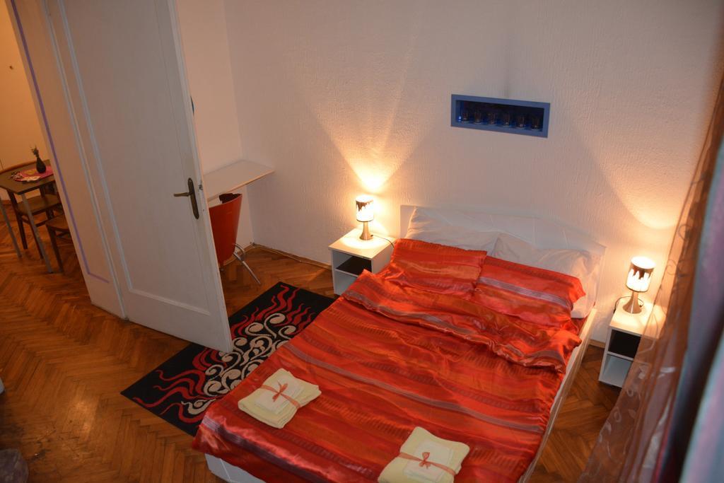 Cozy Downtown Apartment เบลเกรด ภายนอก รูปภาพ