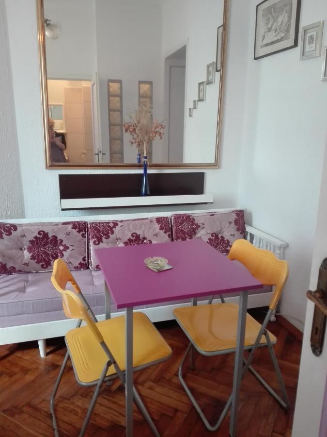 Cozy Downtown Apartment เบลเกรด ภายนอก รูปภาพ